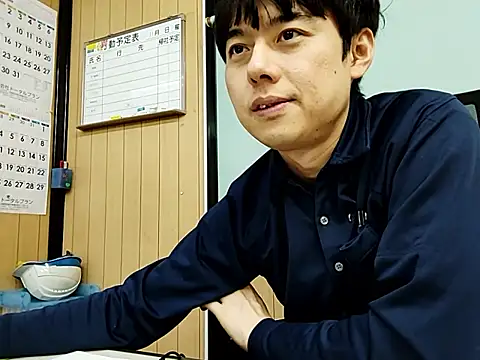 whitebriefboy online show from November 13, 2025, 7:02 pm