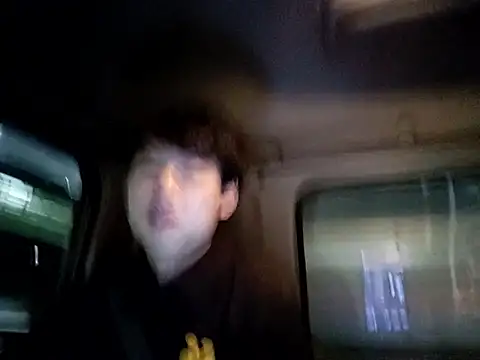 whitebriefboy online show from November 28, 2025, 3:36 pm