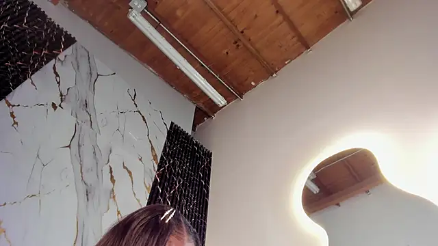 ebony hot1 online show from February 4, 2026, 3:29 pm