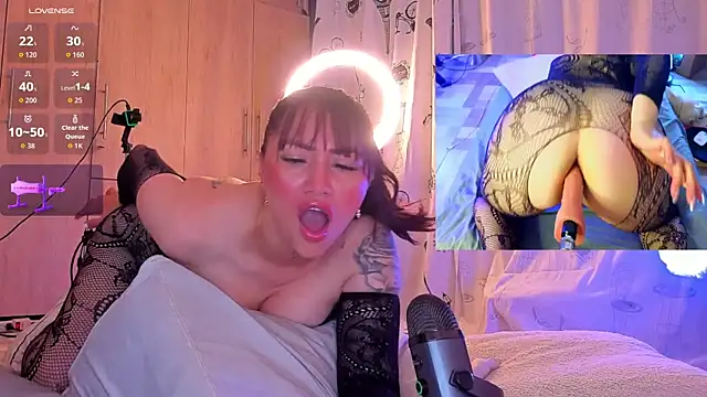 jolee   online show from February 19, 2026, 11:23 pm