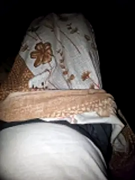 Yours daddy6728 online show from February 12, 2026, 3:29 pm