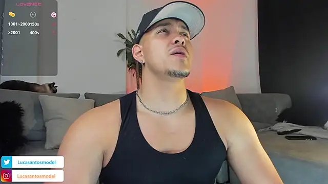 lucasanto  online show from March 19, 2025, 4:25 am