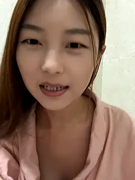 Sweet-Angel999 online show from November 8, 2025, 5:12 pm