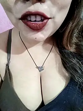 Beautyy38 online show from November 9, 2025, 3:27 am