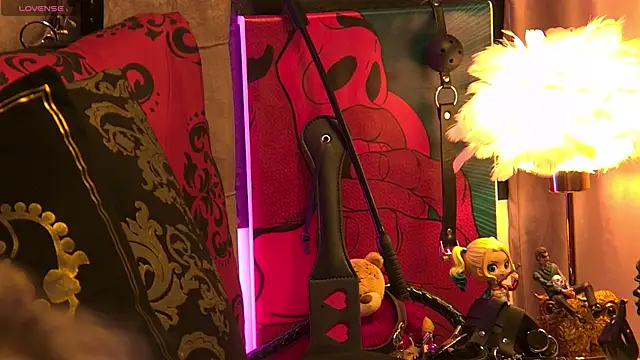 ZoeMesmerize online show from November 7, 2025, 10:59 am