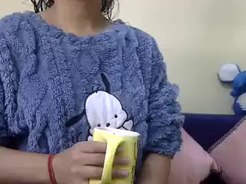 Snapshot of WildRuhi20 chatting on January 10, 2025, 3:18 am WildRuhi20 online show from January 10, 2025, 3:18 am