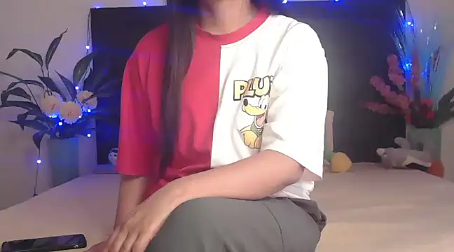 Snapshot of WildRuhi20 chatting on March 13, 2025, 9:43 am WildRuhi20 online show from March 13, 2025, 9:43 am