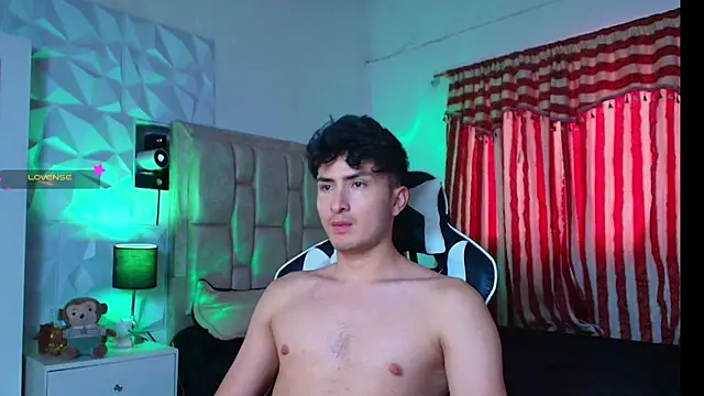 santyago taylor online show from January 17, 2025, 6:54 pm