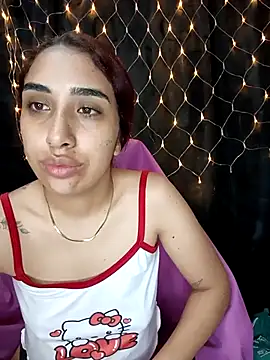 ifeelverywet andhot online show from November 18, 2025, 6:18 am