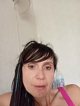 Snapshot of Francenia_lolis chatting on July 10, 2026, 9:45 am Francenia lolis online show from July 10, 2026, 9:45 am