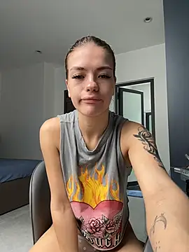 Snapshot of -Sexy_Barbie- chatting on November 25, 2025, 3:28 am -Sexy Barbie- online show from November 25, 2025, 3:28 am