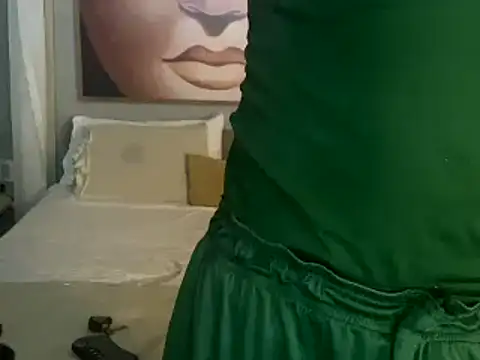 Snapshot of thesummerboy chatting on March 9, 2025, 7:56 am thesummerboy online show from March 9, 2025, 7:56 am