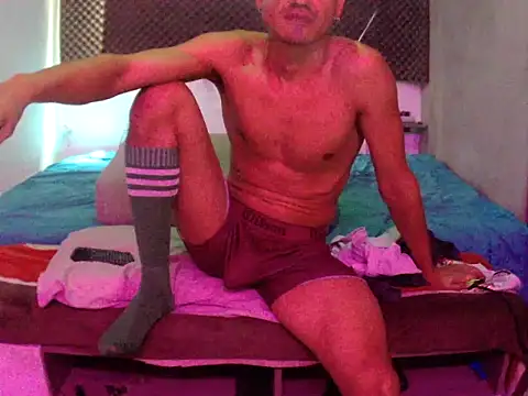 Snapshot of thesummerboy chatting on October 3, 2025, 5:10 pm thesummerboy online show from October 3, 2025, 5:10 pm