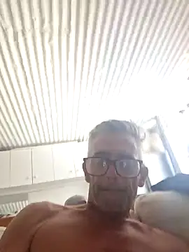 Snapshot of NICJOHNS chatting on December 28, 2024, 6:49 am NICJOHNS online show from December 28, 2024, 6:49 am