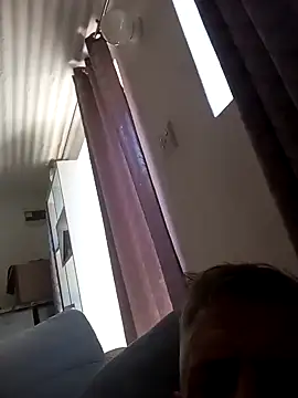 Snapshot of NICJOHNS chatting on January 1, 2025, 11:38 am NICJOHNS online show from January 1, 2025, 11:38 am