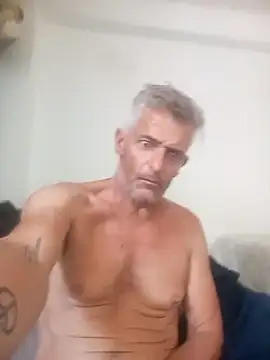 Snapshot of NICJOHNS chatting on February 17, 2025, 12:48 pm NICJOHNS online show from February 17, 2025, 12:48 pm