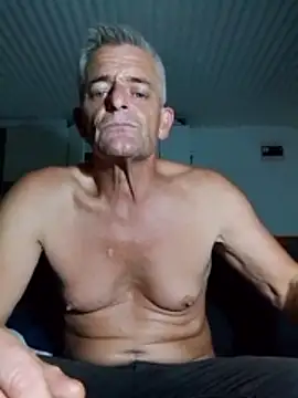 Snapshot of NICJOHNS chatting on January 12, 2026, 8:14 pm NICJOHNS online show from January 12, 2026, 8:14 pm