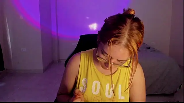 atenas 05  online show from December 4, 2025, 9:45 pm