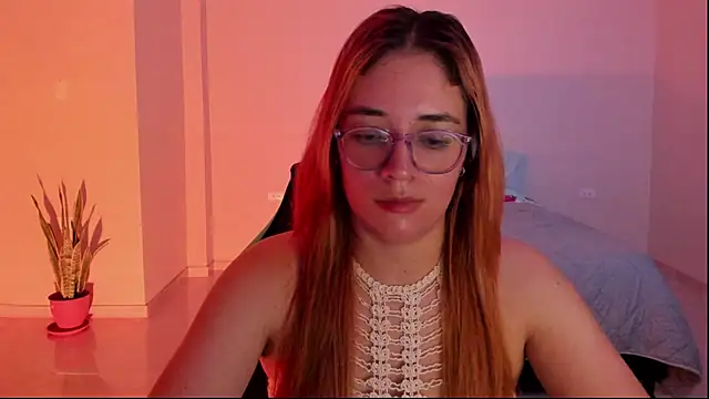 atenas 05  online show from February 21, 2026, 9:38 pm