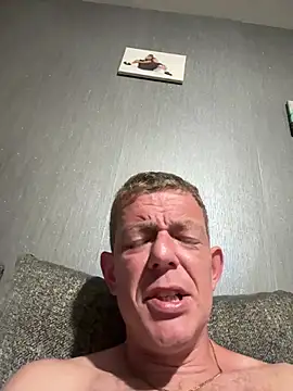 mrwright878787 online show from May 28, 2026, 11:24 pm