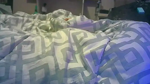 DI4MOND FIR3 online show from October 28, 2025, 2:15 am