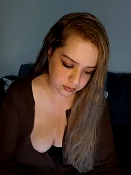 cansuozell online show from October 23, 2025, 5:12 pm