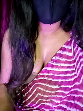 Snapshot of SexyAndHottie chatting on January 15, 2025, 6:12 am SexyAndHottie online show from January 15, 2025, 6:12 am