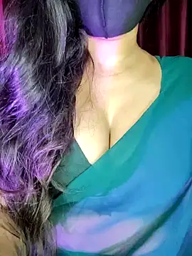 Snapshot of SexyAndHottie chatting on January 24, 2025, 2:39 am SexyAndHottie online show from January 24, 2025, 2:39 am