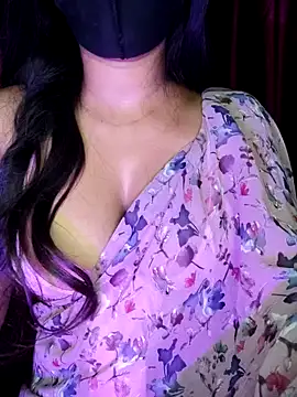 Snapshot of SexyAndHottie chatting on January 28, 2025, 2:32 am SexyAndHottie online show from January 28, 2025, 2:32 am