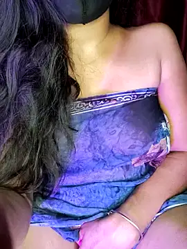 Snapshot of SexyAndHottie chatting on March 9, 2025, 6:43 pm SexyAndHottie online show from March 9, 2025, 6:43 pm