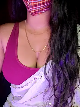 Snapshot of SexyAndHottie chatting on March 20, 2025, 10:54 am SexyAndHottie online show from March 20, 2025, 10:54 am