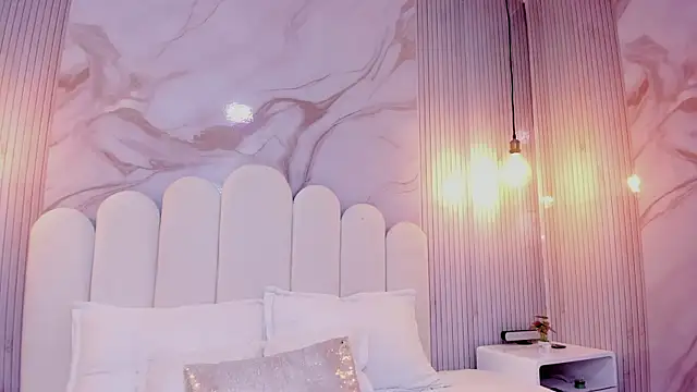 Carohorny4u online show from November 6, 2025, 12:39 pm