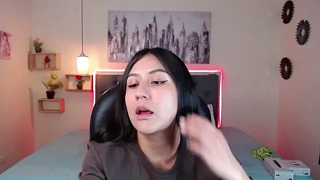 mia aira online show from February 2, 2025, 5:15 pm