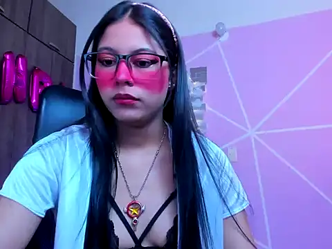  ALLYSON18  online show from November 18, 2025, 11:36 am