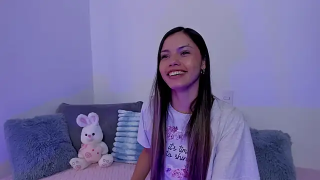 Brisa blue online show from November 14, 2025, 4:38 pm