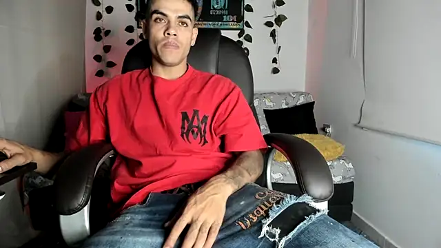 mikee scooth online show from September 21, 2025, 10:33 pm