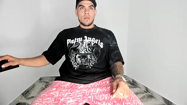 mikee scooth online show from November 14, 2025, 7:56 pm