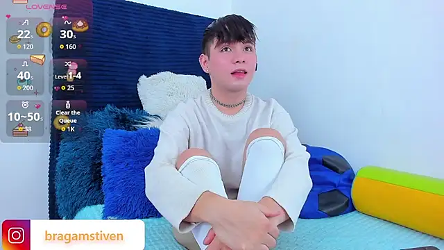 Snapshot of Bragam_Stiven chatting on October 5, 2025, 1:09 pm Bragam Stiven online show from October 5, 2025, 1:09 pm