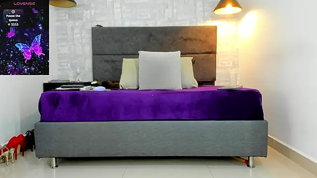 Snapshot of missnatash chatting on October 6, 2025, 11:51 am missnatash online show from October 6, 2025, 11:51 am