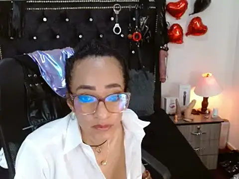 Snapshot of SamaraMartinez chatting on February 18, 2025, 4:59 pm SamaraMartinez online show from February 18, 2025, 4:59 pm