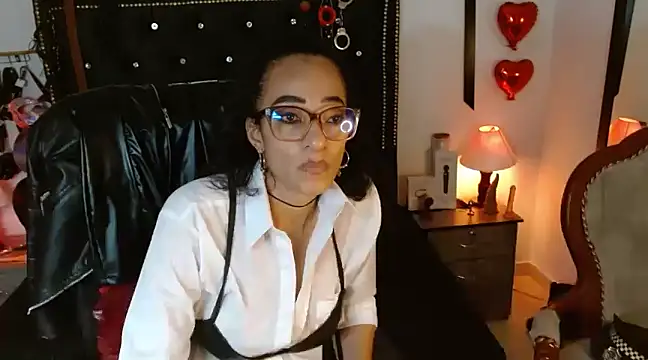 Snapshot of SamaraMartinez chatting on March 11, 2025, 8:53 pm SamaraMartinez online show from March 11, 2025, 8:53 pm