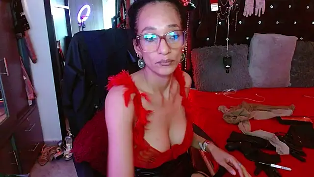 SamaraMartinez online show from January 7, 2026, 9:39 pm