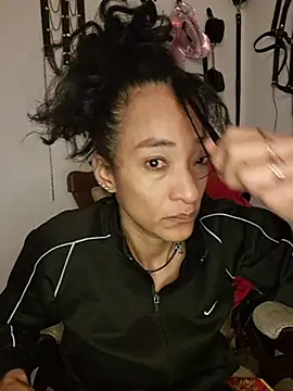 SamaraMartinez online show from April 30, 2026, 1:28 pm