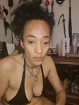 SamaraMartinez online show from May 5, 2026, 11:18 am