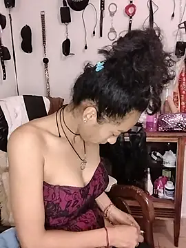 SamaraMartinez online show from May 11, 2026, 11:05 am