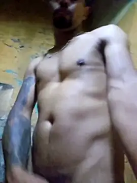 Menpolla hot online show from April 14, 2026, 6:52 am