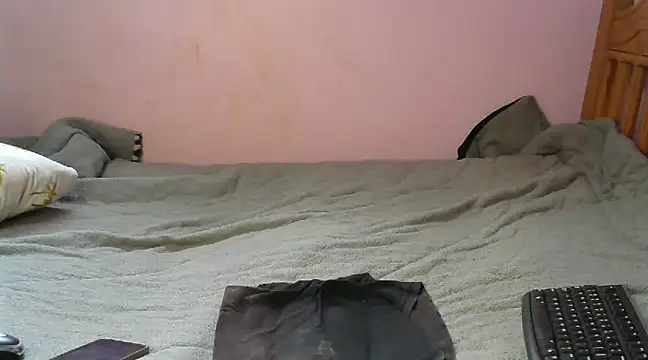 Caryyyl online show from March 20, 2025, 9:26 am