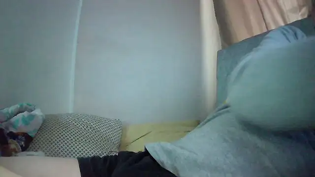 amylrmm1903 online show from December 21, 2025, 11:17 am