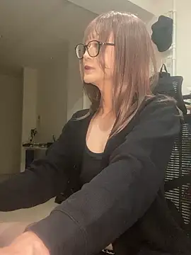 Snapshot of mel__mel chatting on October 1, 2025, 8:53 am mel mel online show from October 1, 2025, 8:53 am