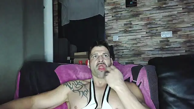 XxBigboybandxX online show from February 7, 2026, 7:12 am